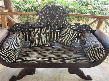 Next Paradise Boutique Pwani Mchangani